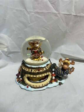 Vintage Heritage Musical Water Globe Moose Angel Carolers Double Revolving